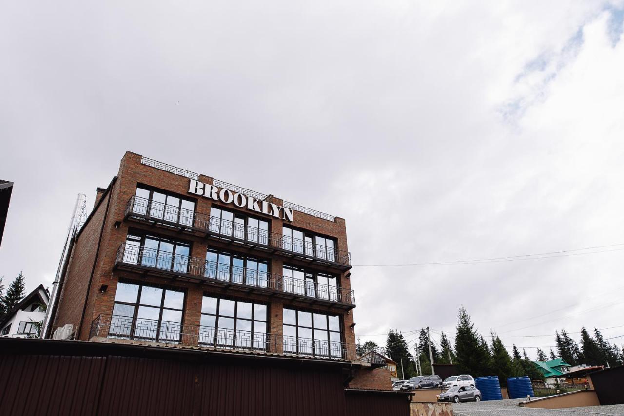 Brooklyn Hotel Yablunytsya Ngoại thất bức ảnh