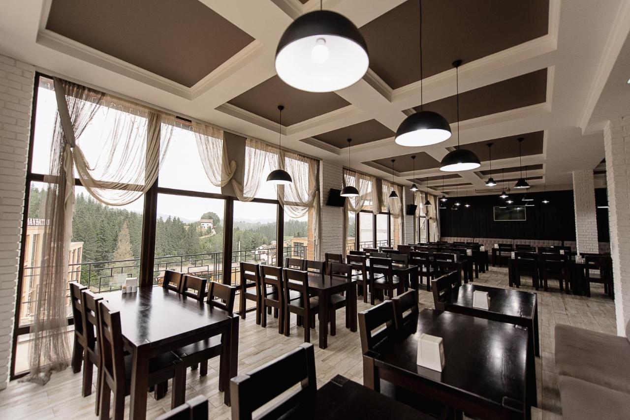 Brooklyn Hotel Yablunytsya Ngoại thất bức ảnh